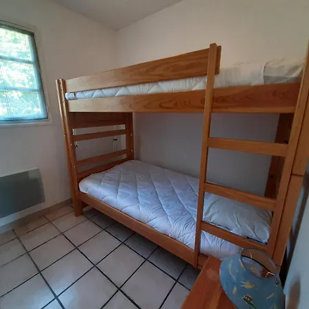 Apartment T3 A : Plage, Terrasse, Jardin Clos Et Parking Prive - Fr-1-239-971